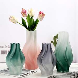 Jarrón de Vidrio Art Deco de Alta Calidad, Forma Irregular, Degradado con Rayas, Soporte <span class=keywords><strong>para</strong></span> Flores de Mesa, Adorno Familiar, Pascua - Product Image 1