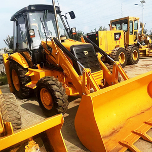 Mini-chargeuse multifonction d'occasion CAT 430F / Chargeuse-pelleteuse Caterpillar 420 d'occasion - Product Image 6