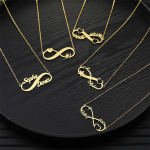Parejas personalizadas enviar novia y <span class=keywords><strong>novio</strong></span> tallado infinito letras colgante personalizado infinito collar de dos nombres - Product Image 2