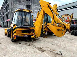 รถตักล้อยาง JCB 3CX มือสอง น้ำหนัก 7.8 ตัน ขับเคลื่อน 4 ล้อ ความลึกขุดสูงสุด 5.65 เมตร ความเร็วขับขี่ 40 กม./ชม. เหมาะสำหรับงานก่อสร้างถนนและงานฟาร์ม - Product Image 4