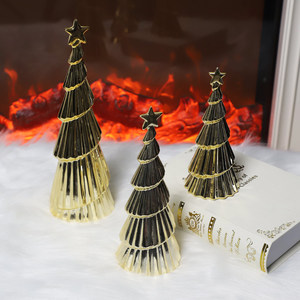Árboles <span class=keywords><strong>de</strong></span> <span class=keywords><strong>Navidad</strong></span> <span class=keywords><strong>de</strong></span> Cerámica Electrochapados en Oro Metálico, Decoración <span class=keywords><strong>de</strong></span> <span class=keywords><strong>Mesa</strong></span> <span class=keywords><strong>de</strong></span> Porcelana en Varios Tamaños - Product Image 2