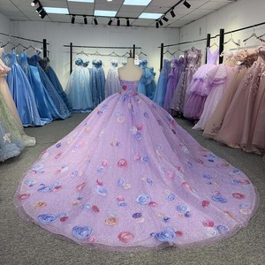 ชุดราตรีงาน Quinceanera รุ่น Dy6978 สีลาเวนเดอร์ ประดับดอกกุหลาบ 3 มิติ ทรงบอลกาวน์ สายรัดคอร์เซ็ท ผ้าทูลล์วิบวับ กระโปรงบานเต็มตัว ประดับด้วยลายปักหลากสี ยี่ห้อ Jancember - Product Image 3