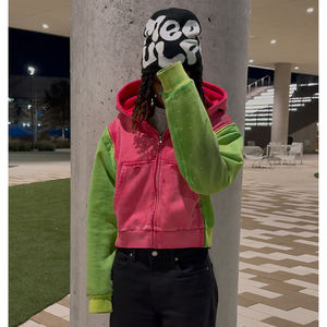 Produttore di Felpe con Cappuccio Personalizzate con Strass, Abbinamento di Colori, Resistenza al Sole, Cerniera Staccabile e Lavaggio Acido - Product Image 4