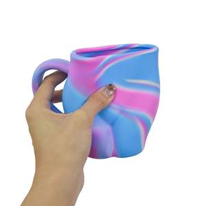 <span class=keywords><strong>Tasse</strong></span> à café en silicone 360ml avec poignée Art Hip Milk Cup, <span class=keywords><strong>tasse</strong></span> à eau de qualité alimentaire <span class=keywords><strong>Tasse</strong></span> à thé humoristique Femme Cadeau d'anniversaire - Product Image 5