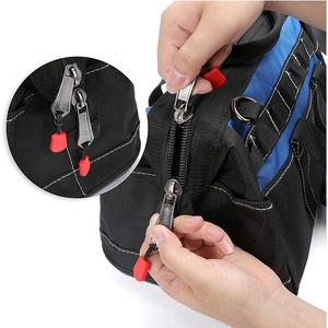 Sac à outils classique à large fermeture éclair de 16 pouces avec Base étanche | Sangle réglable pour le stockage d'accessoires à main - Product Image 2