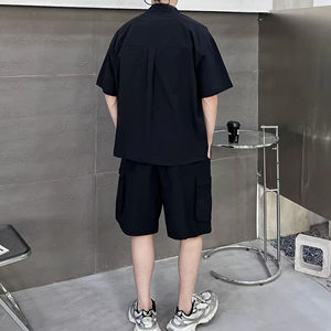 Completo Estivo da Uomo 2025: Pantaloncini Casual Funzionali e Camicia a Maniche Corte in Tessuto Traspirante ad Asciugatura Rapida (100%) - Product Image 4