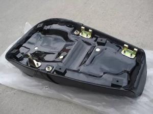 อะไหล่รถจักรยานยนต์จากโรงงานโดยตรง รับผลิตตามสั่ง เบาะรถมอเตอร์ไซค์ DT125 เบาะคู่แบบเต็มตัว สำหรับรถสกู๊ตเตอร์ <span class=keywords><strong>DT100</strong></span> และ DT125 - Product Image 6