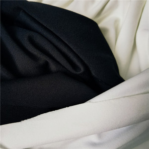 Tela de Punto Jersey Sencillo de Poliéster y Elastano de Secado Rápido, Absorbente de Humedad y Sensación Fresca - Product Image 5