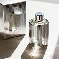 Coffret cadeau de parfum haut de gamme avec flacon à accents dorés et boîte noire luxueuse - Parfum unisexe