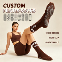 Nouvelles chaussettes antidérapantes East Grip en coton tricoté pour hommes, chaussettes de Pilates jacquard, chaussettes de yoga personnalisées avec grip sur mesure