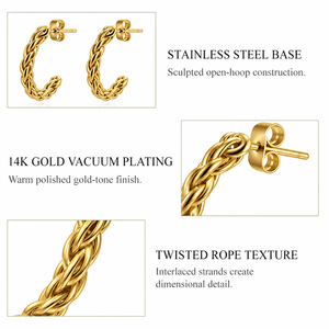 Boucles d'oreilles créoles torsadées en acier inoxydable plaqué or 14 carats sous vide, bijoux texturés ouverts type Huggie - Product Image 4