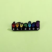 En gros, en stock : Pin's de revers en métal en émail souple personnalisé, motif geste de la main en langue des signes arc-en-ciel, mignon, pour la fierté LGBTQIA+ et la LAL, pour sac à dos