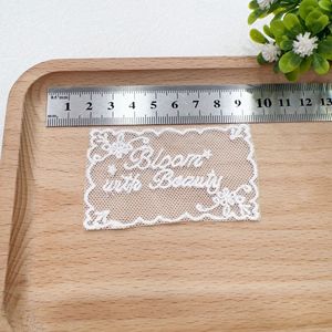 Nhà Máy bán hàng trực tiếp lưới thư thêu ren nhãn jeans tag decorationlace phụ kiện vớ DIY vải dán - Product Image 6