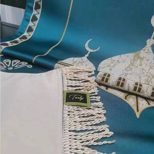 Juego de Alfombras de Oración Islámicas Florales a Precio de Fábrica con Cuentas y Bolsa de Satén Lavable, Adecuado para el Hogar o Picnic, Regalo Musulmán - Product Image 6