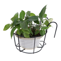 Disesuaikan Pagar Logam Rail Planter Menggantung Keranjang Pot Bunga Gantungan Gantung Railing Planter Holder