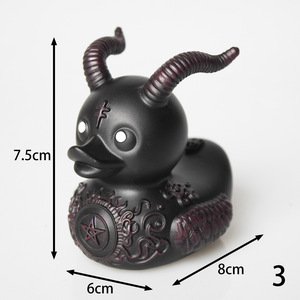 Figura de Resina de Duckieville, Pato Satánico, Punk, Death Rock, Dama <span class=keywords><strong>Valentina</strong></span> - Product Image 4