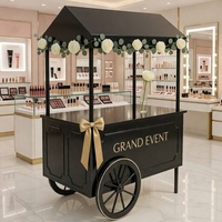 Plateforme d'exposition mobile en métal blanc pour événements automobiles, stand pop-up avec drainage externe personnalisable