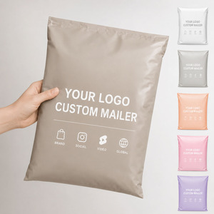 Borsa postale per spedizione di abbigliamento postale con LOGO personalizzato stampato in nero opaco - Product Image 3