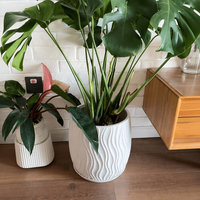 Pot Tanaman PP Putih Tinggi Modern Besar Tekstur Geometris 3D Ringan Tahan Lama Ramah Lingkungan Biodegradable Untuk Lantai Dalam/Luar Ruangan