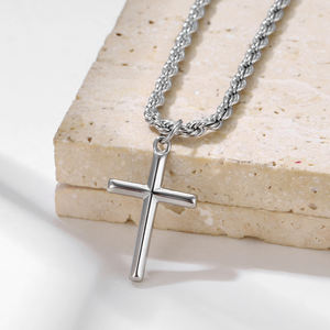Collar Minimalista con Cruz de 25mm Dije de Crucifijo en Acero Inoxidable Cadena de Cuerda en Oro y Plata para Mujer y Hombre Regalo de Collar con Cruz de Jesús - Product Image 3