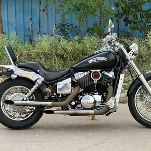 Cruiser <span class=keywords><strong>Shadow</strong></span> 400 Usato con Motore V-twin Originale Raffreddato ad Acqua Stile Classico, Condizioni Eccellenti, Guida Confortevole - Product Image 6