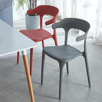 Chaises de salle à manger ensemble de table à manger vente moderne chaise de salle à manger de luxe design moderne en plastique