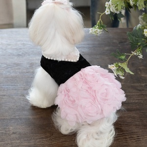 Robes légères en coton pour chiens pour l'été - Design mignon et respirant avec motifs floraux, vêtements pour animaux personnalisés en usine - Product Image 2