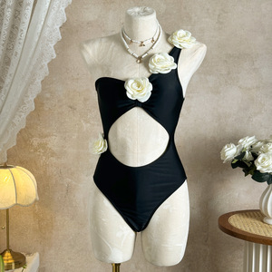 Traje de Baño Asimétrico de Una Pieza para Mujer, con Hombro Descubierto, Diseño Floral 3D, Corte Alto, Elegante, para Vacaciones, OEM ODM - Product Image 5