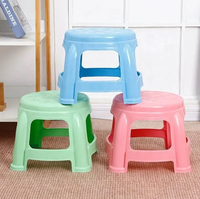 Tabouret en plastique épaissi pour grossistes, siège en résine longue durée et durable pour usage domestique et commercial (salon, table à manger)