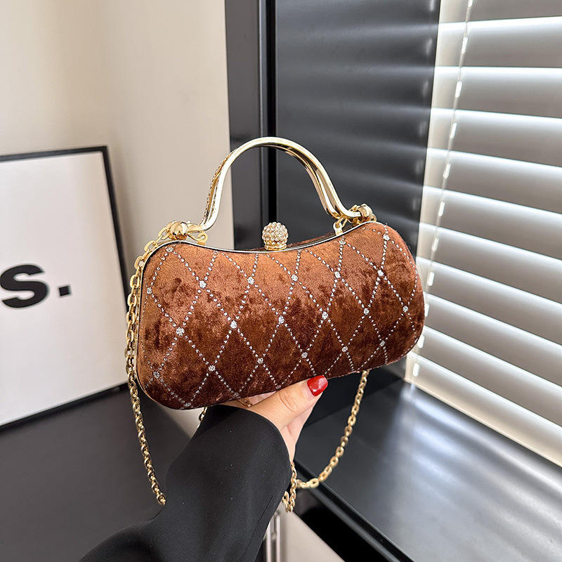 สีน้ำตาล