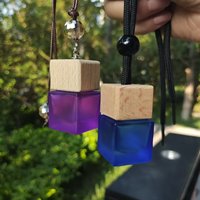 Recyclable 8ml givré violet vide luxe classique suspendu verre voiture désodorisant huile essentielle parfum voiture diffuseur bouteille