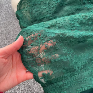 Nuovo Abito da Sera Boutique con Ricami, Vestito Midi in Pizzo con Vita Sottile - Product Image 4