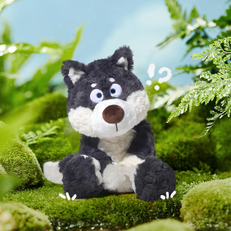 Curious grey wolf (normal)