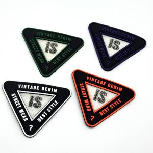 Patch personalizzata in PVC <span class=keywords><strong>3D</strong></span> punto vulcanizzante con Logo personalizzato per etichette di indumento-stampa digitale lavabile - Product Image 3
