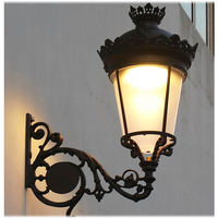 Farola Urbana Moderna LED AC para Jardín, Uso en Exteriores, IP66, Construcción de Aluminio, 30W-200W, Negra, 5000K, Luz Diurna