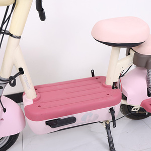 มอเตอร์ไซค์ไฟฟ้าแบตเตอรี่ตะกั่ว-กรด 48V ความเร็วสูงสุด 25 กม./ชม. แบบ 2 ที่นั่ง สำหรับเดินทางในเมือง พร้อมไฟหน้าแบบขนตาสุดน่ารัก - Product Image 5