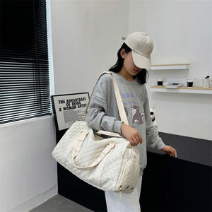 Bolsa de Deporte Multifuncional de Gran Capacidad, Impermeable, con Separación para Artículos Secos y Húmedos, Bolsa de Viaje para Fines de Semana, Equipaje de Mano para Viajes Cortos - Product Image 2