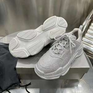 Zapatillas de Diseño para Correr con Cordones, Forro de Malla, Entresuela de EVA Cómoda, Parte Superior de Cuero, Zapatillas de Lujo para Todas las Temporadas - Product Image 5