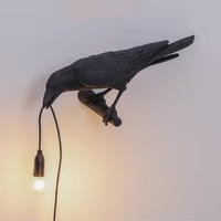 Haute Qualité Noir À Côté Table Lumière Résine Chanceux Oiseau Corbeau Applique Murale pour Chambre Hôtel