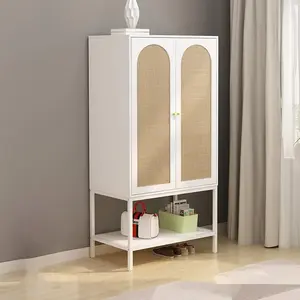 现代农舍卧室衣柜柚木储物柜，带可折叠婴儿滑门机构