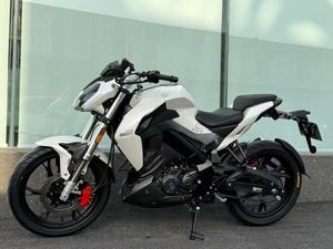 เบเนลลี ทีเอ็นที <span class=keywords><strong>150</strong></span> <span class=keywords><strong>150</strong></span> ซีซี ระบบหัวฉีดอิเล็กทรอนิกส์ (EFI) หน้าปัดดิจิตอล LED ถังน้ำมัน 10 ลิตร มอเตอร์ไซค์สไตล์อเมริกันสปอร์ต - Product Image 6