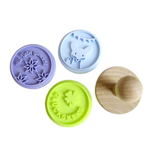 ชุดแม่พิมพ์อบคุกกี้ซิลิโคนน่ารักมาใหม่ชุดคริสมาสต์ชุดคุกกี้แสตมป์ของเล่นเด็ก - Product Image 2