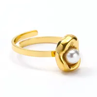 Cincin emas 18K lapis emas, desain tidak beraturan, mutiara imitasi, baja tahan karat, terbuka, dapat diatur, bergaya, perhiasan jari wanita untuk pemakaian sehari-hari