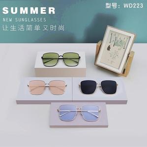 Las nuevas gafas de sol de moda son súper ligeras polarizadas HD Clam gafas sin marco Driving Fishing protegen contra los rayos ultravioleta - Product Image 4