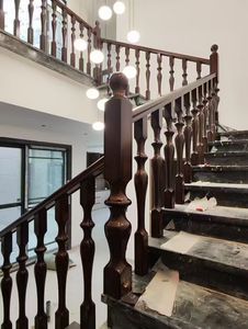 באיכות גבוהה בתולת ים גרם מדרגות עץ מוצק עיצוב מודרני עץ גומי רך לשימוש במלון סגנונות שונים זמינים - Product Image 6