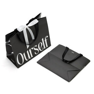 <span class=keywords><strong>Sac</strong></span> fourre-tout pliable en papier noir avec impression numérique et logo argenté à chaud, emballage <span class=keywords><strong>de</strong></span> luxe pour le shopping, pliable avec ruban, vente en gros - Product Image 1