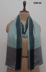 100% <b>Wool</b> Printed <b>Shawl</b> Or Scarf - Product Image 4