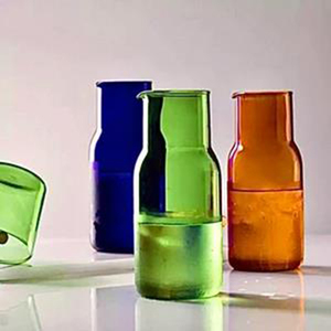 <span class=keywords><strong>Carafe</strong></span> et verre à boire de 520 ml en verre borosilicate coloré de qualité alimentaire, résistant à la chaleur et au froid, avec couvercle, pour la table de chevet - Product Image 1