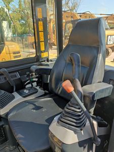 Komatsu pc56,pc40,pc60smallexcavators,5.6ton,4ton,6ton crawler-types-handdexcavators, usado para paisajismo y proyectos verdes. - Product Image 6