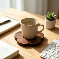 Sous-verre en bois écologique au design classique en forme de fleur, mignon et durable pour tasses à café et à thé